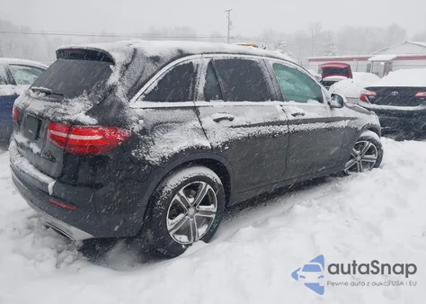 2017 Mercedes-Benz Glc 300 4Matic z USA, uszkodzony, nr VIN WDC0G4KB6HF140199